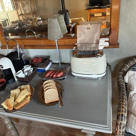 Bed and Breakfast Borgo Cardaneto Montone  Zewnętrze zdjęcie